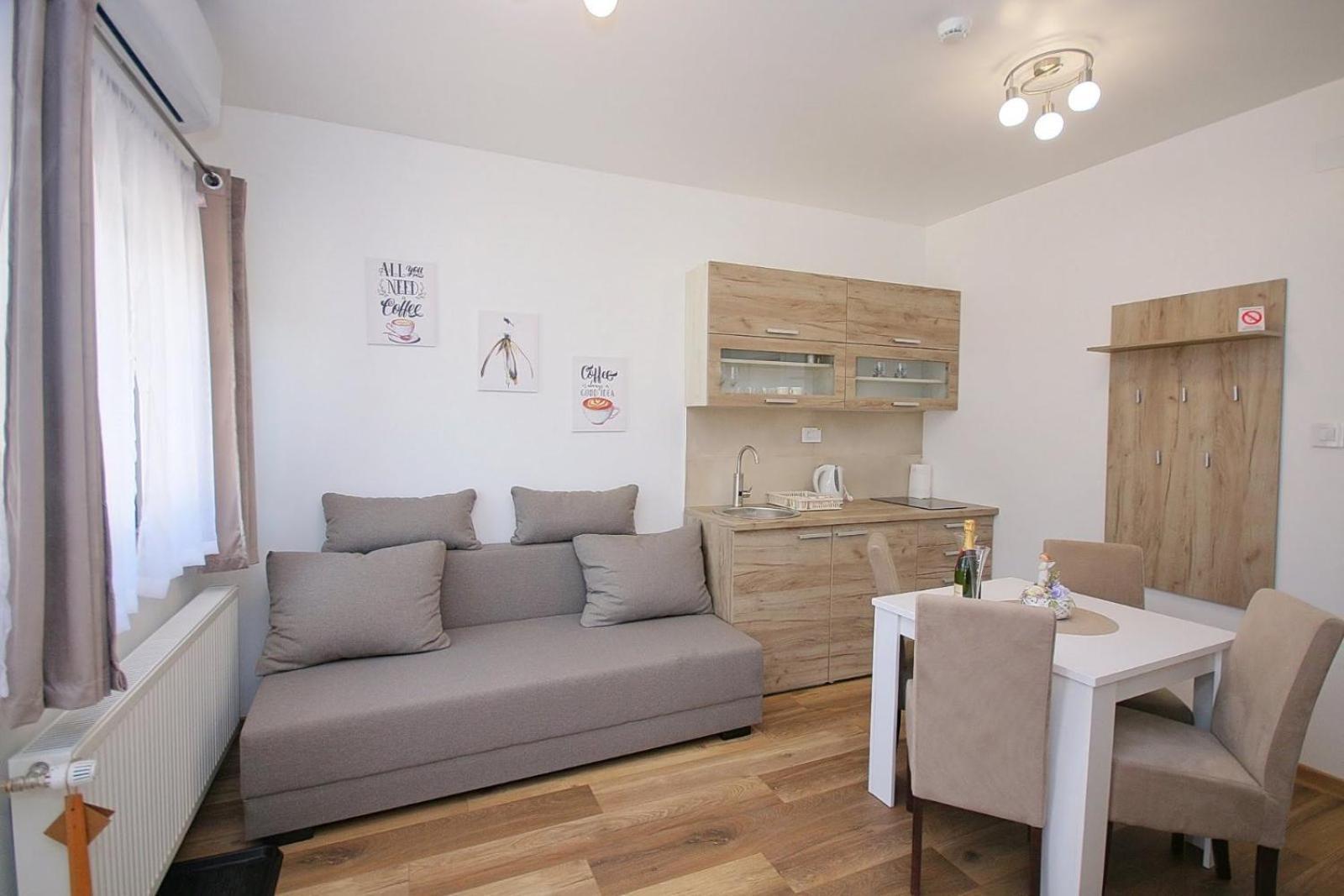 Anro Apartment Palic Exterior photo