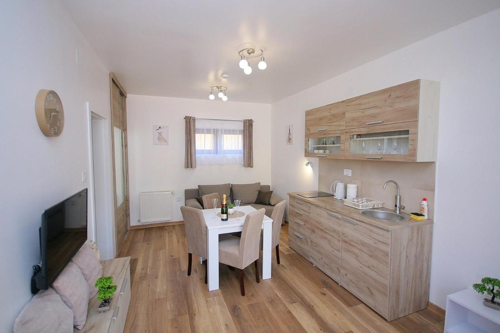 Anro Apartment Palic Exterior photo