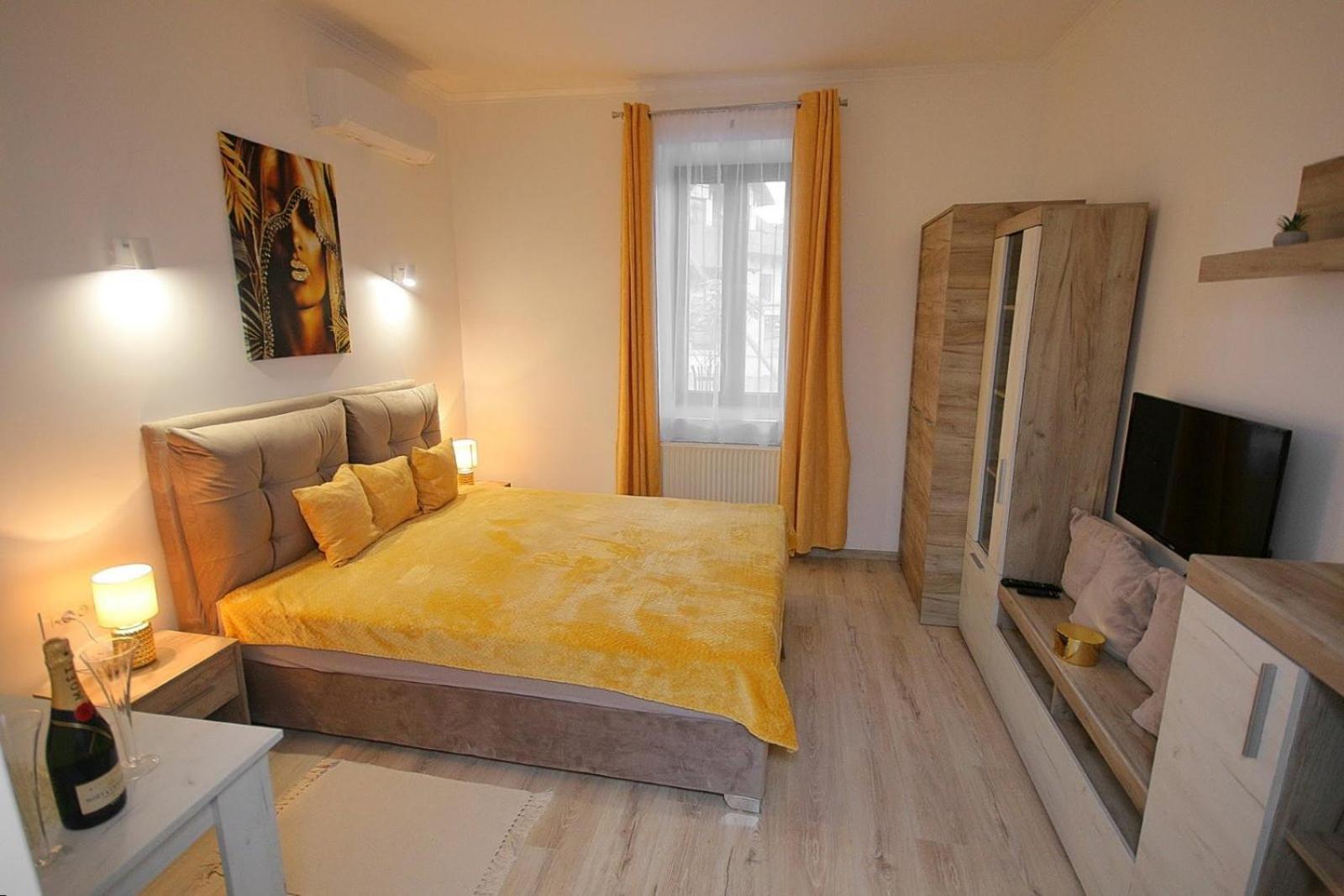 Anro Apartment Palic Exterior photo